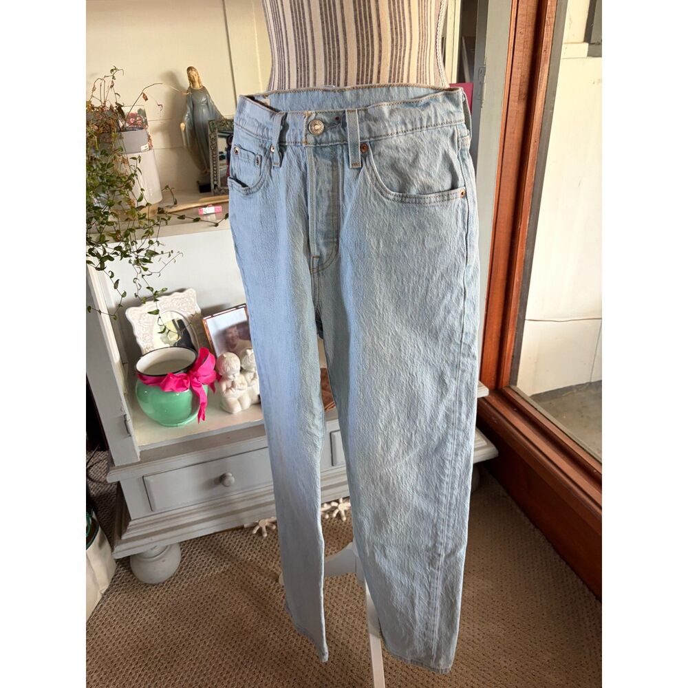 Levi's Premium 501 90's Distressed Light Wash Straight Leg HighWaist Classic Mom